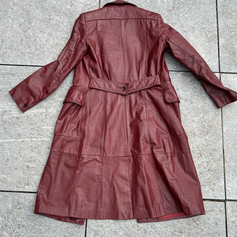 Etienne Aigner Burgundy Leather Trench Coat - Picture 2 of 8